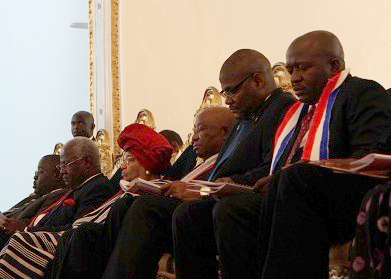 ▲ 행사에 참석한 라이베리아 대통령(왼쪽에서 세번째)과 시에라리온 대통령(왼쪽에서 두번째)