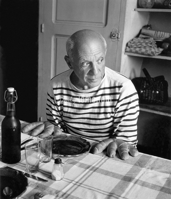 ▲ ⓒAtelier Robert Doisneau / Contact <피카소의 빵, 발로리스>, 1952년