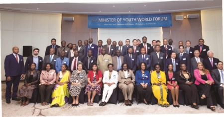 제5회 세계청소년부장관포럼에 참석한 20개국의 장차관들.