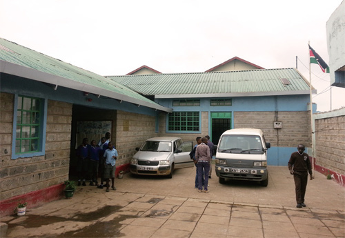 필자가 방문한 고로고초 빈민촌의 세인트 프란시스 아시시 고등학교.