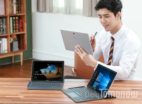삼성전자가 18일(목) 새로운 개념의 윈도우태블릿 '갤럭시북'을 출시했다./ 사진 제공=삼성전자