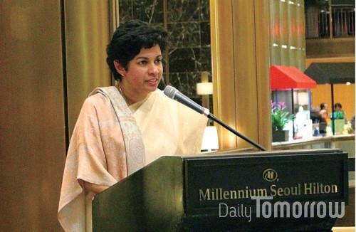 지난 1월 밀레니엄 서울 힐튼에서 열린 스리랑카 음식축제에서 인사말 하는 구나세이카라 대사.