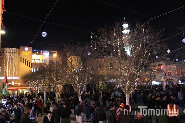 성탄전야제가 열리는 베들레헴 광장은 전 세계에서 찾아온 사람들로 붐볐다. (사진 장주현 글로벌리포터)