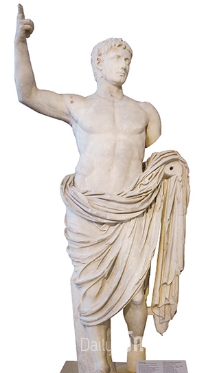 로마 황제 아우구스투스(Augustus)의 조각상 (사진 송지은 기자)