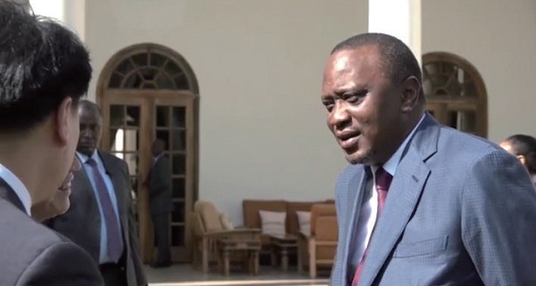 케냐 대통령궁에서 우후루 케냐타 대통령을 취재했다.