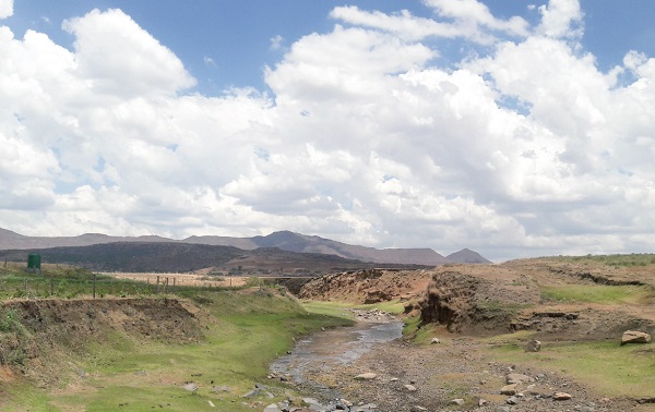 지대가 높아 하늘이 가까운 레소토의 풍경은 나에게 활력을 불어넣어 주었다.