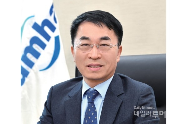 정영식 대표는 1990년 범한산업㈜으로 창업해 지금은 ㈜범한, 범한모터스서비스㈜, 범한케이블앤시스템즈㈜(베트남), 범한퓨얼셀㈜, 범한자동차㈜ 등 6개의 회사로 성장시켰으며 지난해엔 서울 마곡동에 수소산업의 중심이 될 범한기술원을 준공했다.