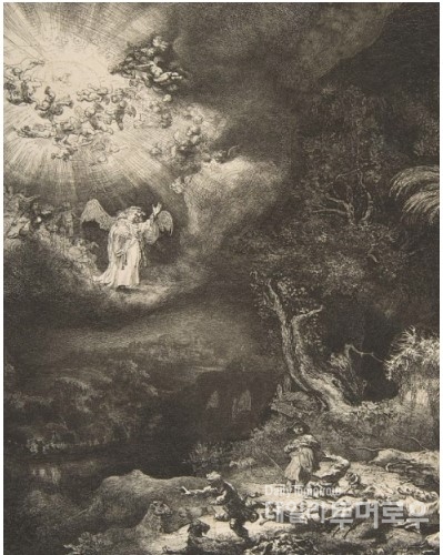 <그림2>1634년에 작업한 렘브란트의 동판화 ‘목자들에게 나타난 천사’는 누가복음 2장에서 8~12절을 표현한 작품이다. 21x26cm의 작은 크기지만, 거대한 서사적 표현이 담겨 있다. 예수의 탄생을 알리는 천사, 그 소식에 화들짝 놀란 목자들과 짐승들의 모습이 생생하다.
