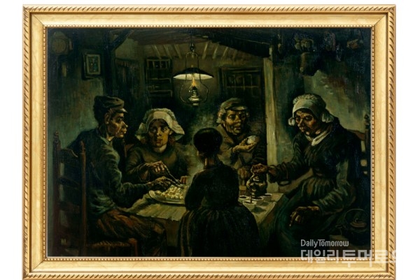 ‘감자를 먹는 사람들’ 1885년, 캔버스에 유채, 암스테르담 반 고흐 미술관 소장. 사진 위키아트